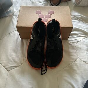 VivoBarefoot Primus Trail II All-Weather FG Trail-Running shoes.